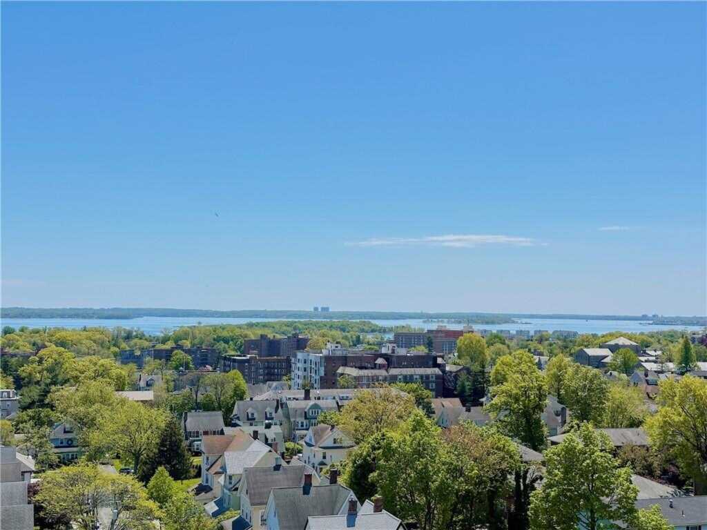 50 Clinton Place, Unit #PH9, New Rochelle, NY 10801 - Photo 5 of 15