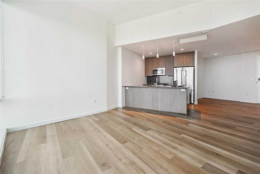 50 Clinton Place, Unit #PH15, New Rochelle, NY 10801 - Photo 5 of 23