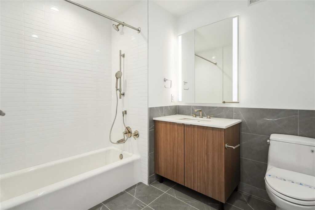 50 Clinton Place, Unit #PH13, New Rochelle, NY 10801 - Photo 10 of 28