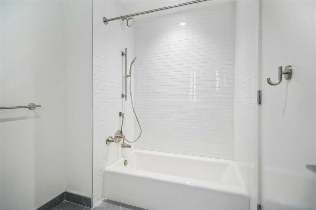 50 Clinton Place, Unit #2601, New Rochelle, NY 10801 - Photo 10 of 31