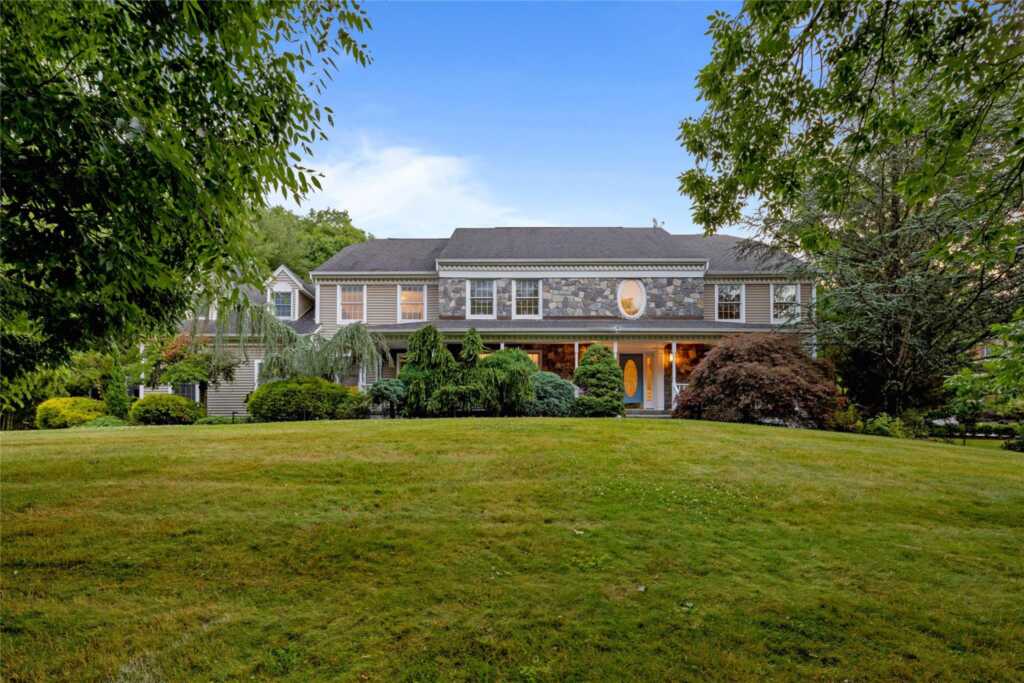 10 Golden Road, Suffern, NY 10901