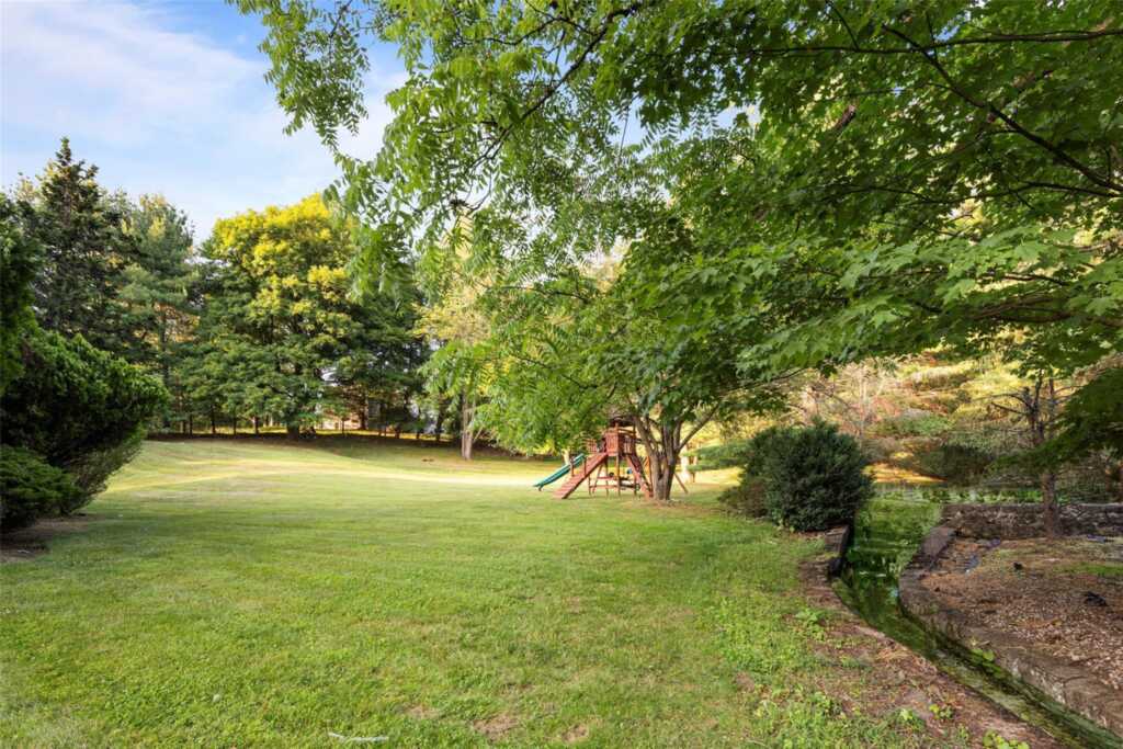10 Golden Road, Suffern, NY 10901 - Photo 31 of 38