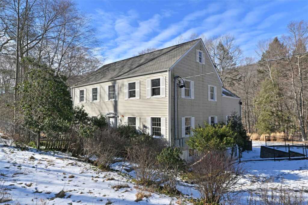 996 Haverstraw Road, Suffern, NY 10901