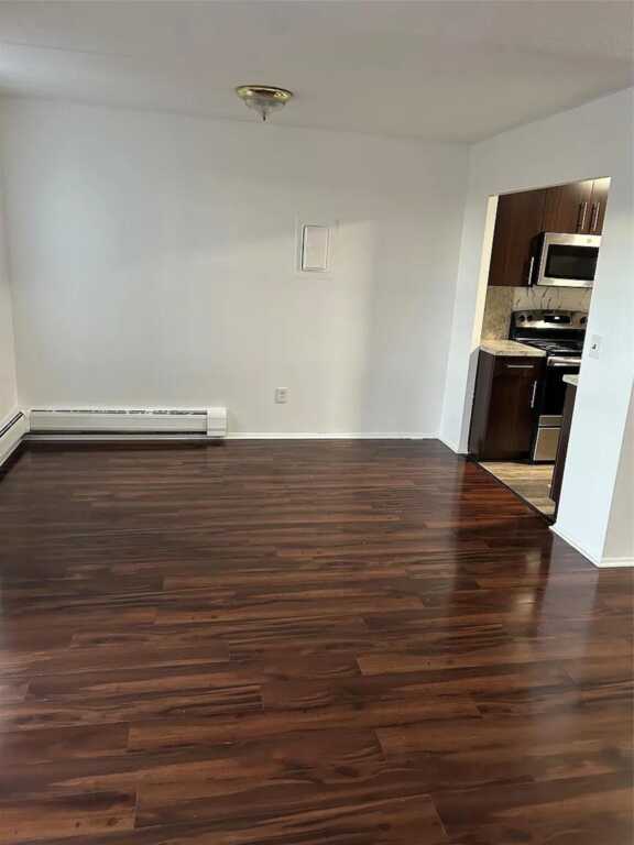 35 Park Avenue, Unit #2R, Suffern, NY 10901 - Photo 3 of 20