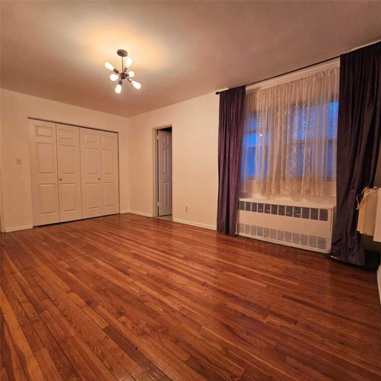 103 Wiltshire Road, Unit #D6, New Rochelle, NY 10583 - Photo 14 of 17