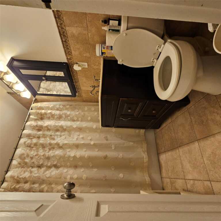 103 Wiltshire Road, Unit #D6, New Rochelle, NY 10583 - Photo 15 of 17