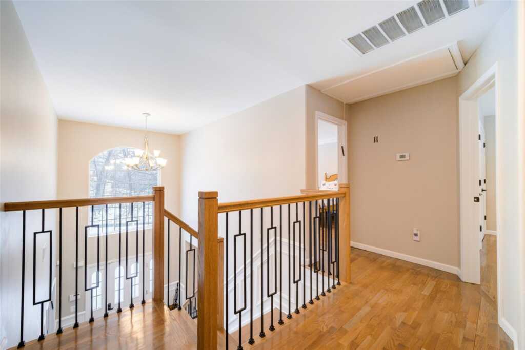 83 Airmont Road, Suffern, NY 10901 - Photo 16 of 40