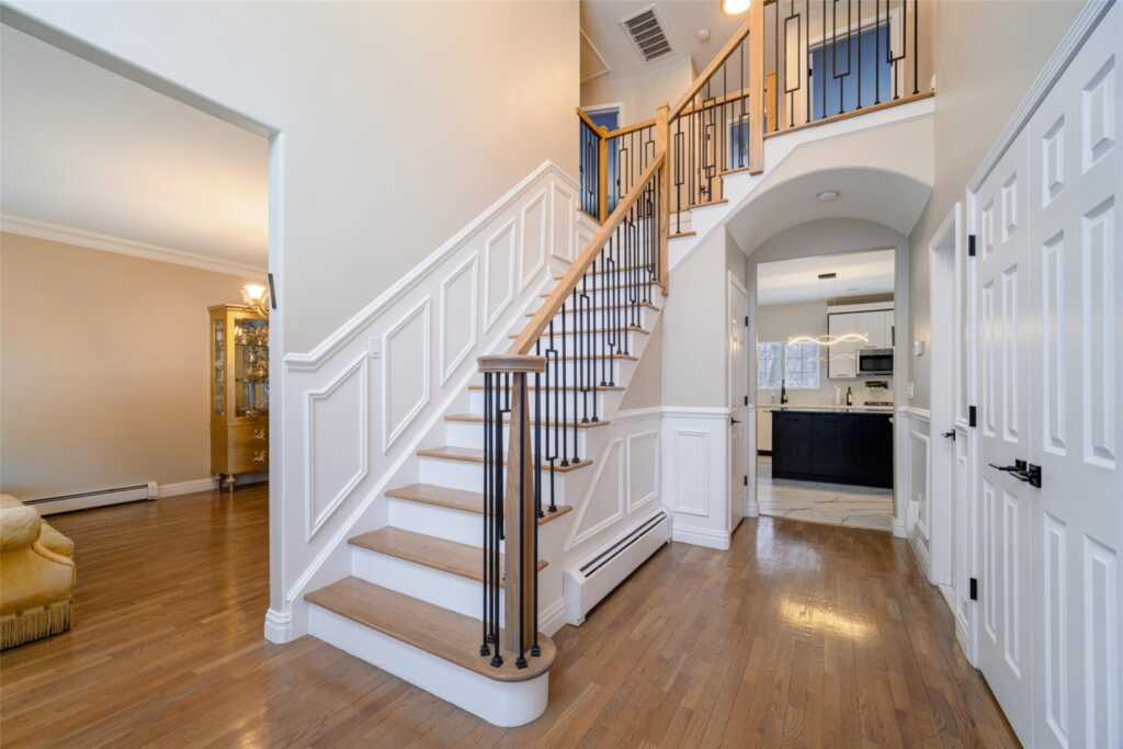 83 Airmont Road, Suffern, NY 10901 - Photo 3 of 40
