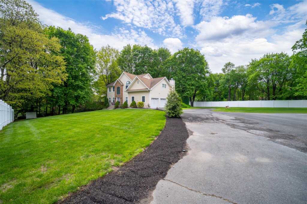 83 Airmont Road, Suffern, NY 10901 - Photo 38 of 40