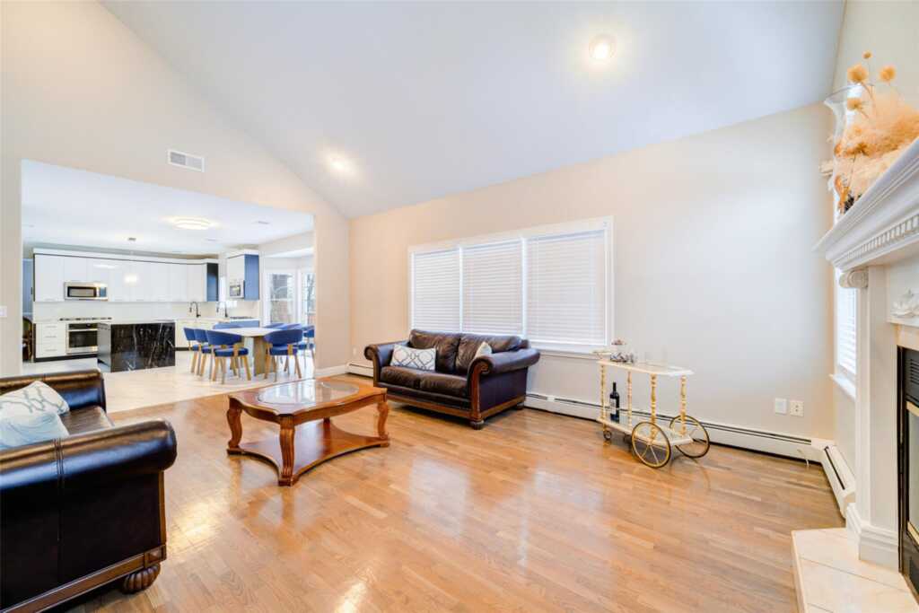 83 Airmont Road, Suffern, NY 10901 - Photo 5 of 40