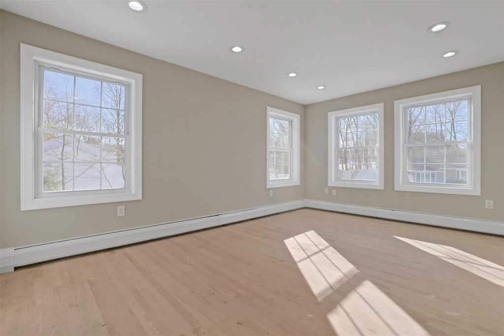 36 Windmill Lane, New City, NY 10956 - Photo 15 of 24