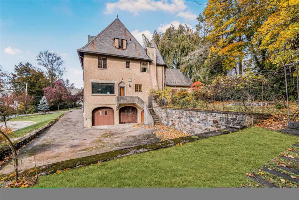 129 Lyncroft Road, New Rochelle, NY 10804 - Photo 34 of 38