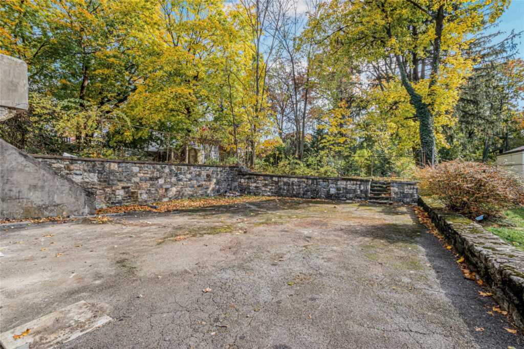 129 Lyncroft Road, New Rochelle, NY 10804 - Photo 38 of 38