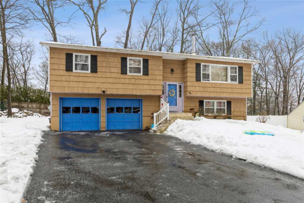 95 Hillside Avenue, Suffern, NY 10901