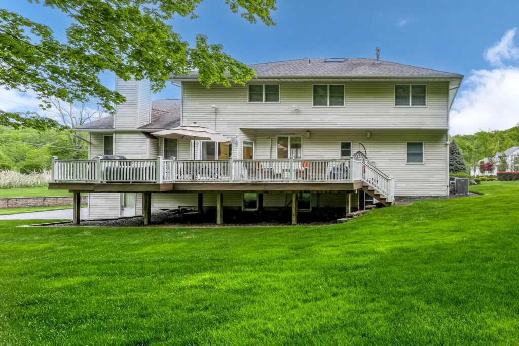 1 Litman Lane, Suffern, NY 10901 - Photo 4 of 25