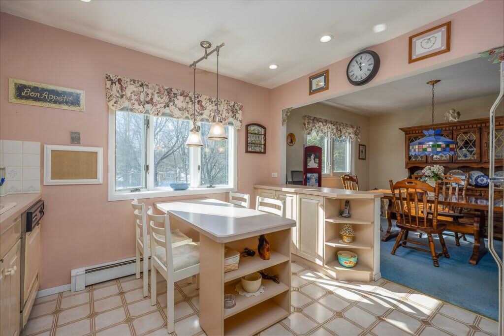 494 Blauvelt Road, Pearl River, NY 10965 - Photo 16 of 34