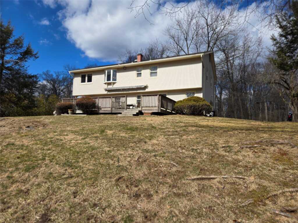 494 Blauvelt Road, Pearl River, NY 10965 - Photo 6 of 34