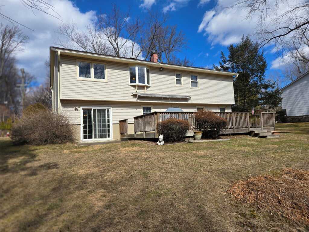 494 Blauvelt Road, Pearl River, NY 10965 - Photo 7 of 34