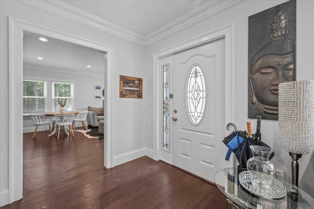 36 New Valley Road, New City, NY 10956 - Photo 4 of 45