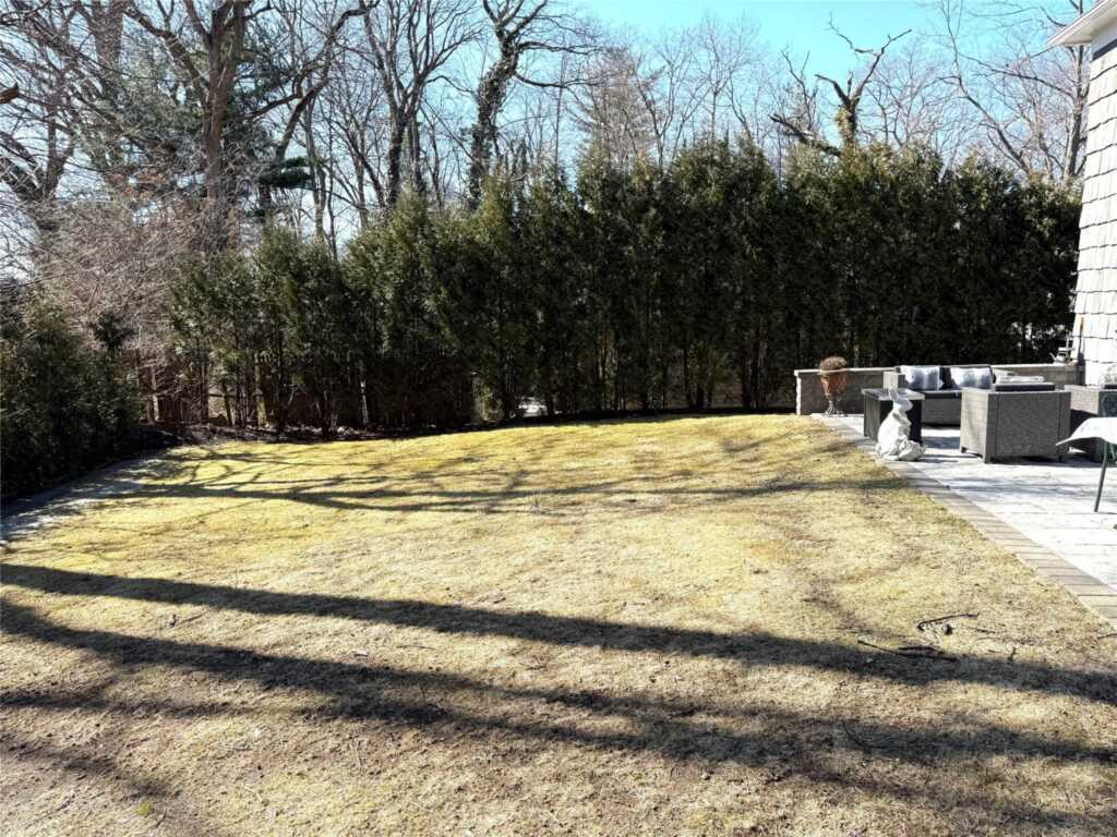49 Spencer Drive, New Rochelle, NY 10801 - Photo 23 of 25