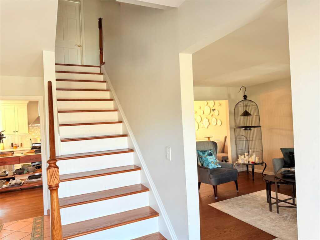 49 Spencer Drive, New Rochelle, NY 10801 - Photo 4 of 25