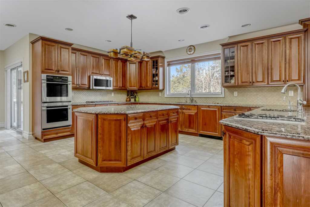 38 Powder Horn Drive, Suffern, NY 10901 - Photo 16 of 50