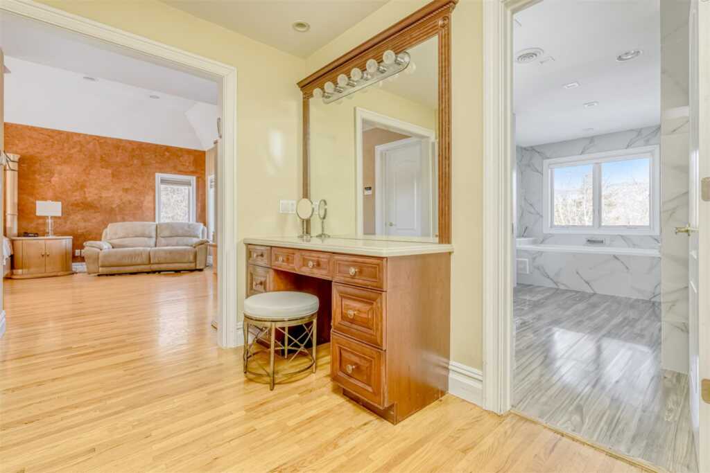38 Powder Horn Drive, Suffern, NY 10901 - Photo 20 of 50