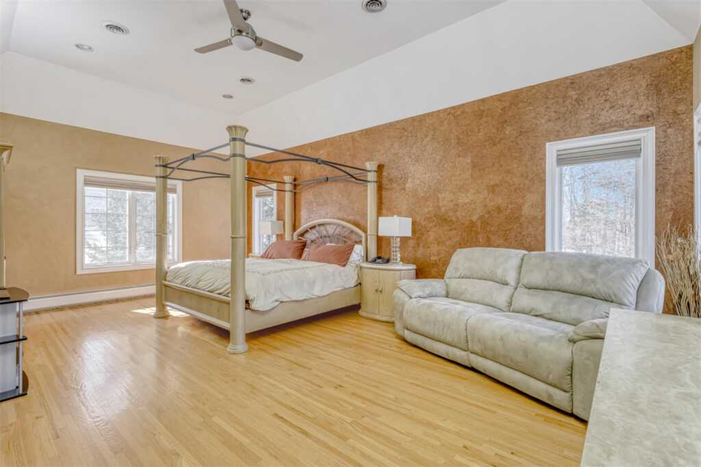 38 Powder Horn Drive, Suffern, NY 10901 - Photo 25 of 50