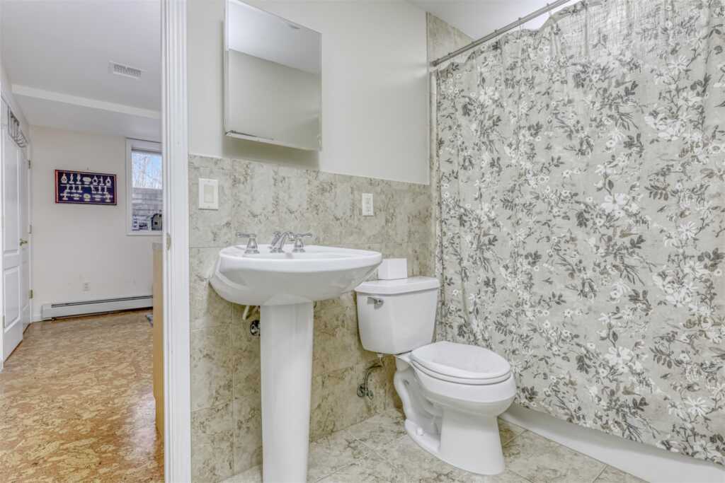 38 Powder Horn Drive, Suffern, NY 10901 - Photo 35 of 50