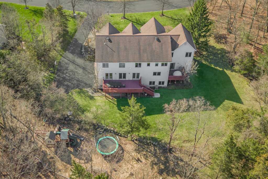 38 Powder Horn Drive, Suffern, NY 10901 - Photo 46 of 50