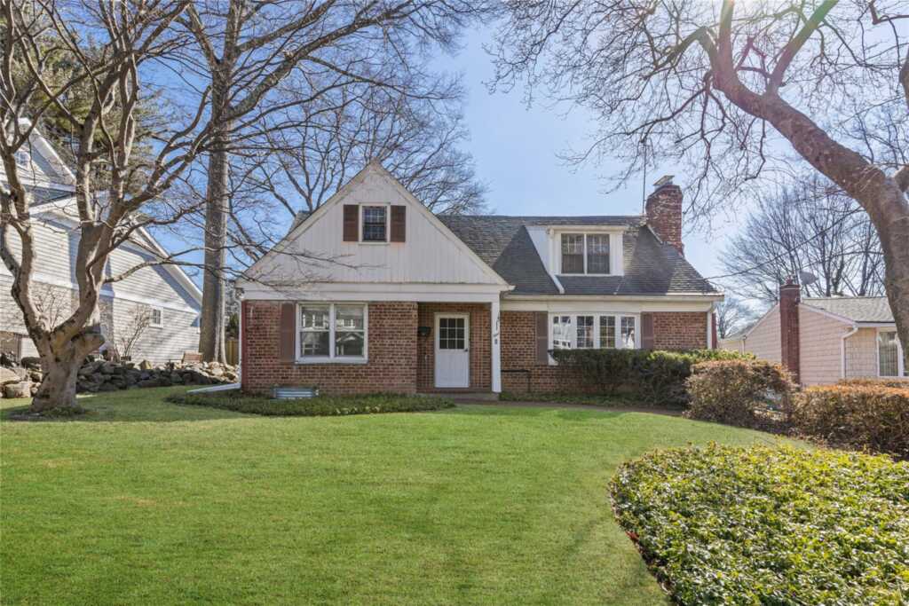 9 Walker Avenue, Rye, NY 10580