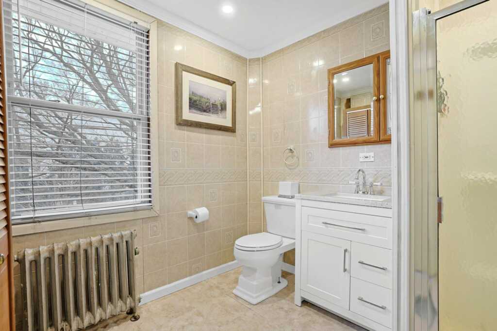 127 Woodland Avenue, New Rochelle, NY 10805 - Photo 25 of 48