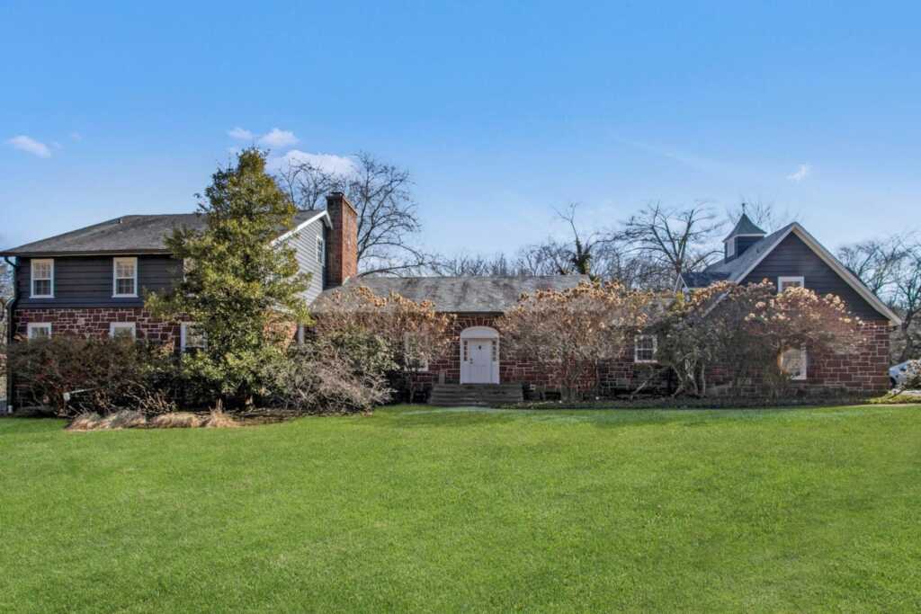 374 Mountain Road, New City, NY 10956 - Photo 37 of 45
