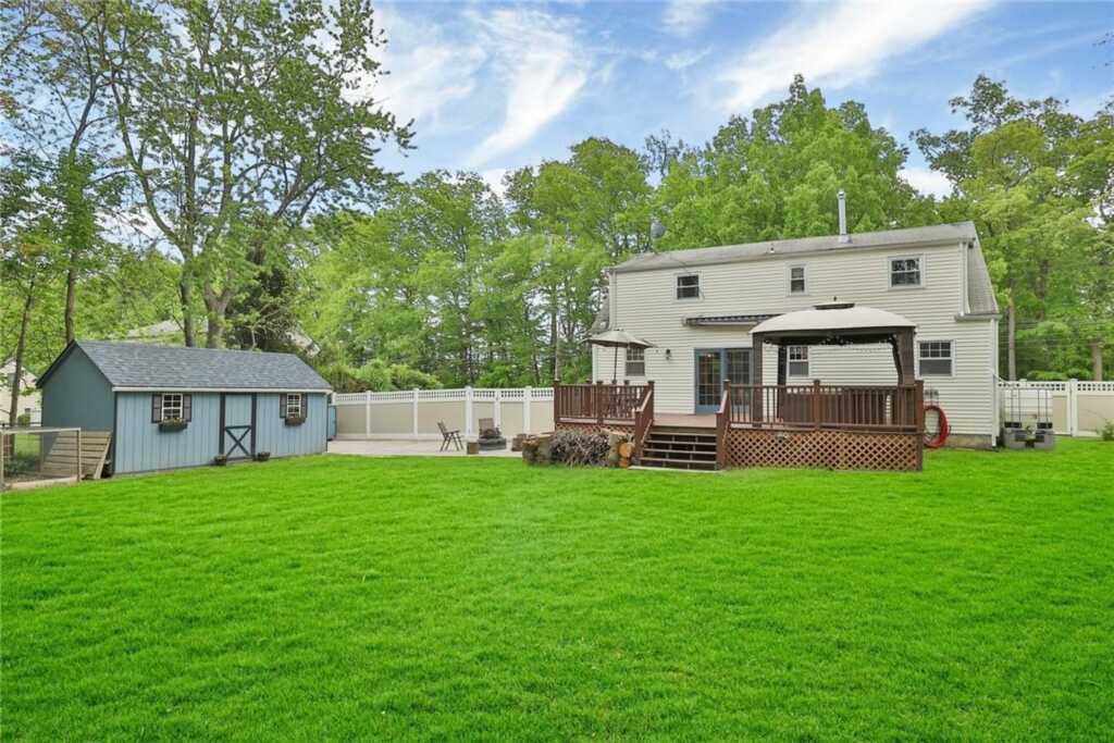 329 Gilbert Avenue, Pearl River, NY 10965 - Photo 28 of 28