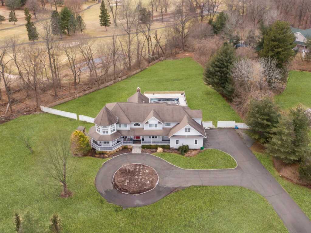 185 Spook Rock Road, Suffern, NY 10901