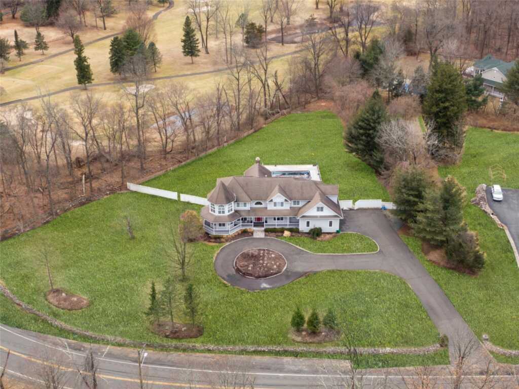 185 Spook Rock Road, Suffern, NY 10901 - Photo 43 of 45