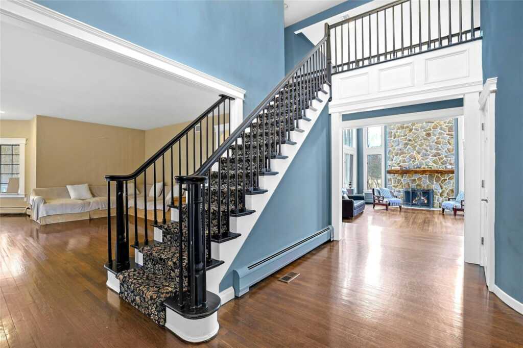 185 Spook Rock Road, Suffern, NY 10901 - Photo 8 of 45
