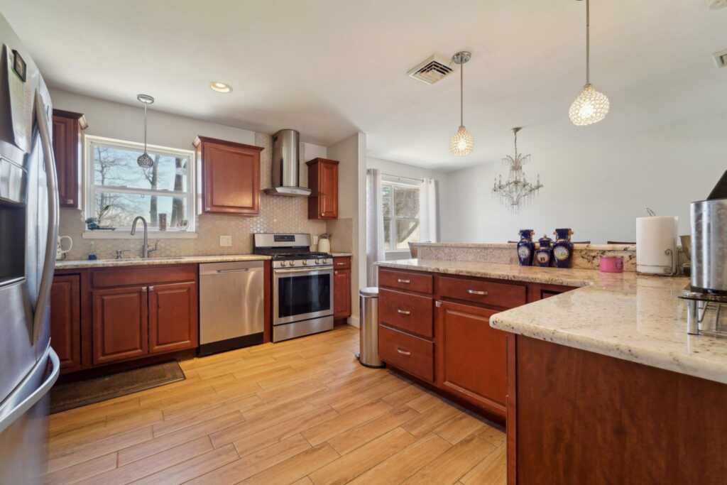 7 Harriet Lane, New City, NY 10956 - Photo 12 of 34