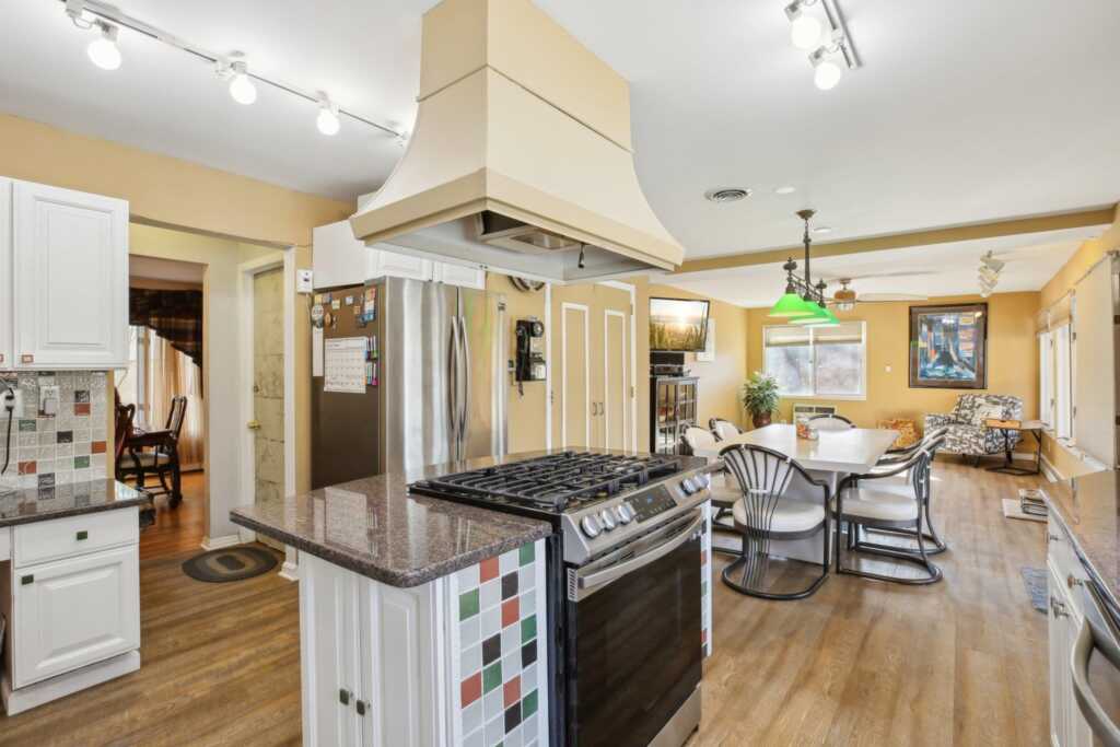 2 Rainbow Court, New City, NY 10956 - Photo 16 of 47