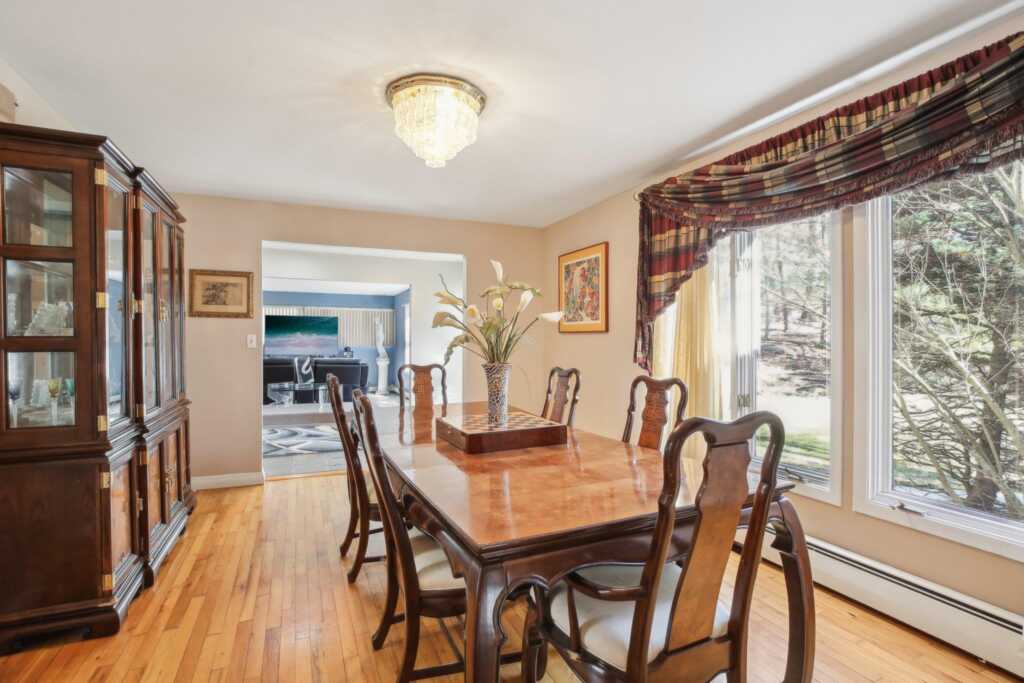 2 Rainbow Court, New City, NY 10956 - Photo 8 of 47