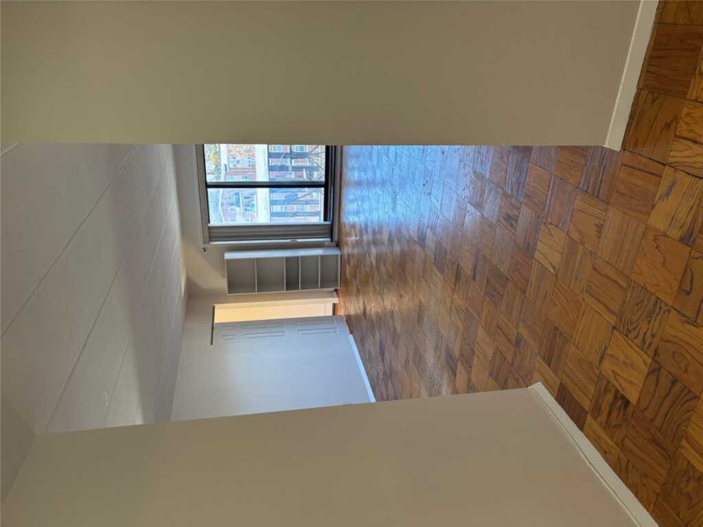 666 Pelham Road, Unit #6H, New Rochelle, NY 10805 - Photo 2 of 21