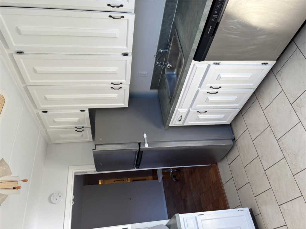 666 Pelham Road, Unit #6H, New Rochelle, NY 10805 - Photo 4 of 21