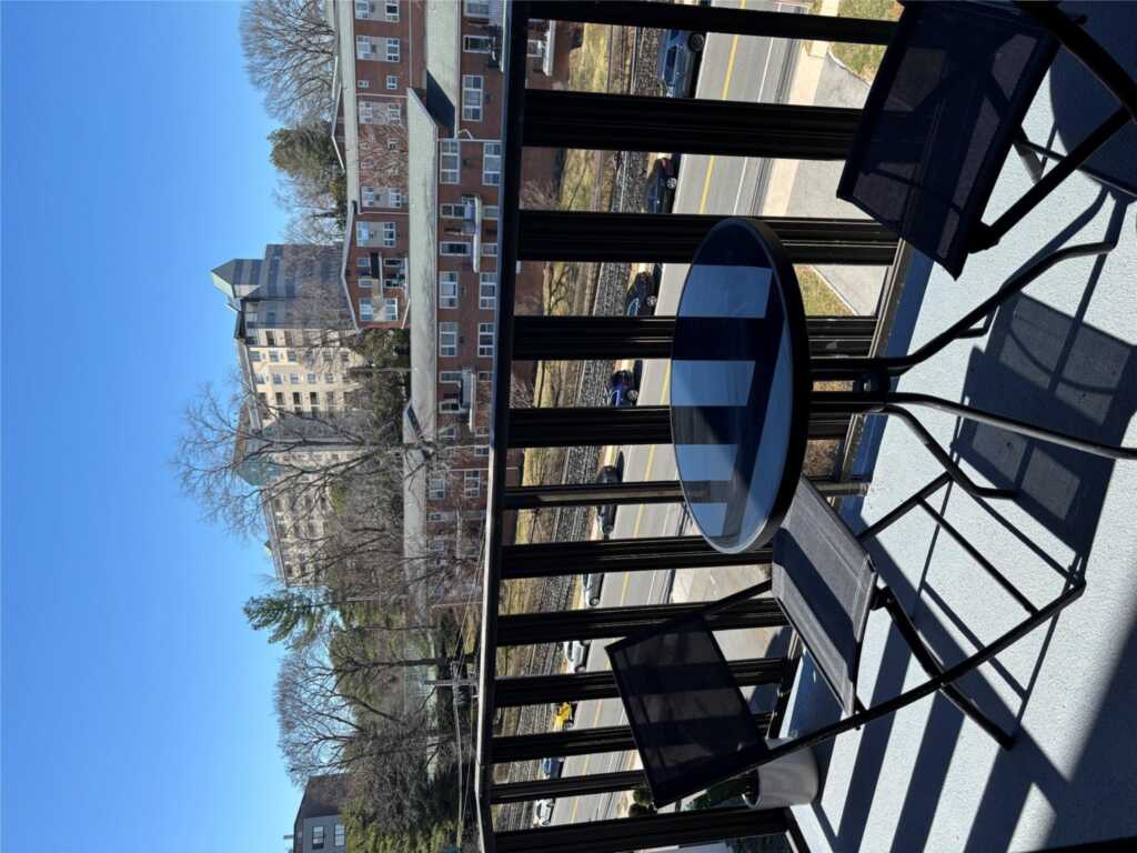 666 Pelham Road, Unit #6H, New Rochelle, NY 10805 - Photo 7 of 21