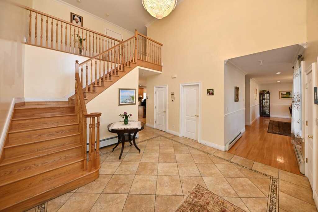 9 Whisper Lane, Suffern, NY 10901 - Photo 3 of 39
