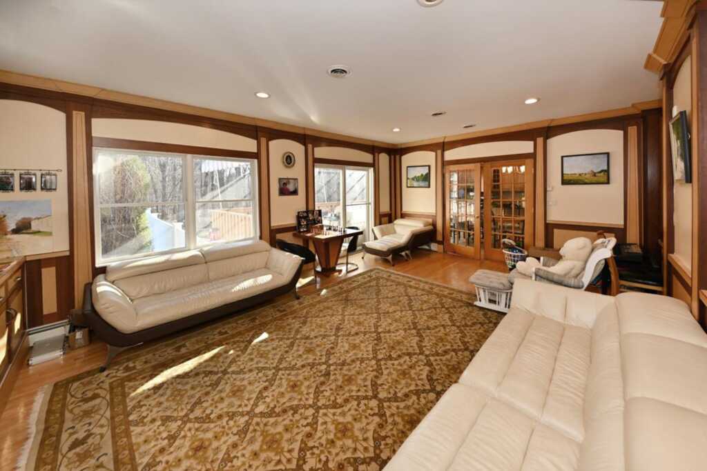 9 Whisper Lane, Suffern, NY 10901 - Photo 9 of 39