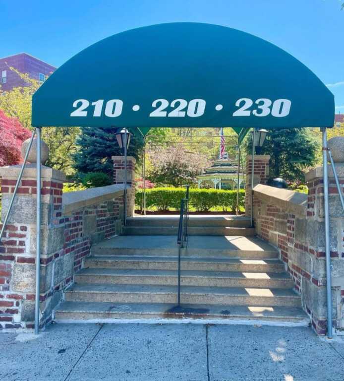 220 Pelham Road, Unit #2H, New Rochelle, NY 10805