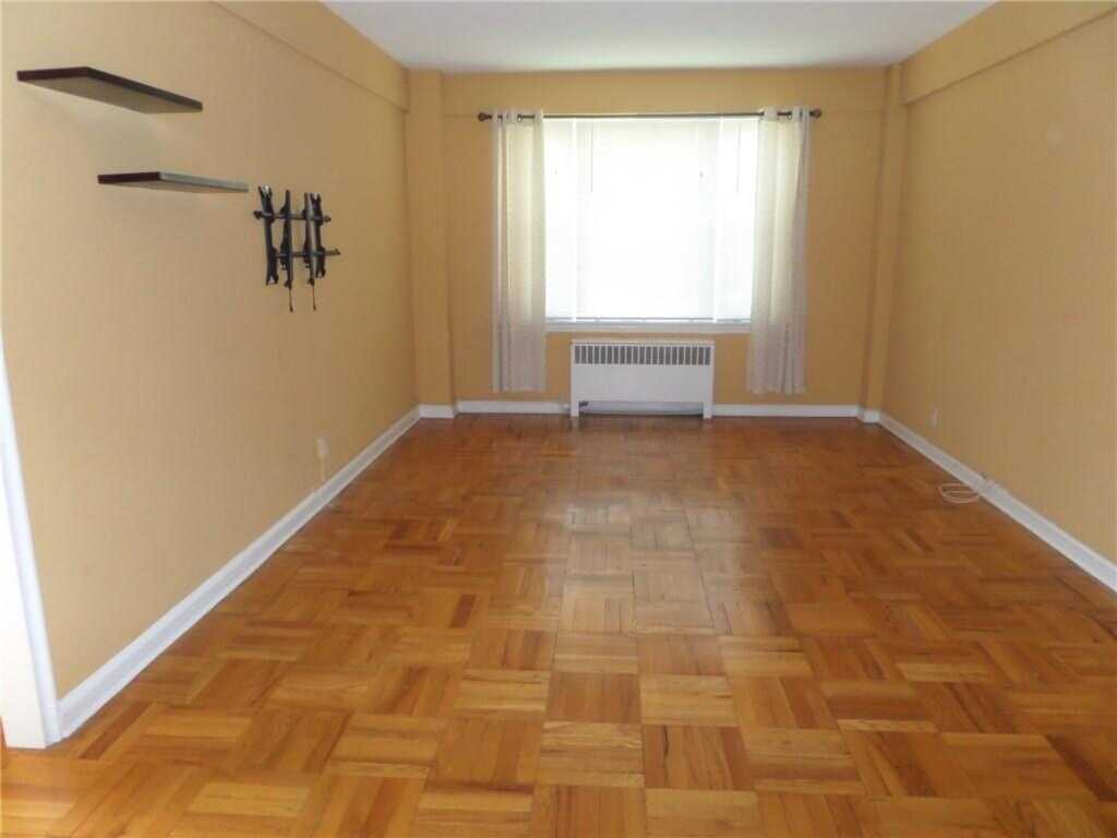 220 Pelham Road, Unit #2H, New Rochelle, NY 10805 - Photo 7 of 19