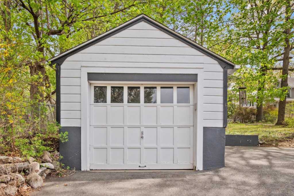 168 Middletown Road, Pearl River, NY 10965 - Photo 21 of 31