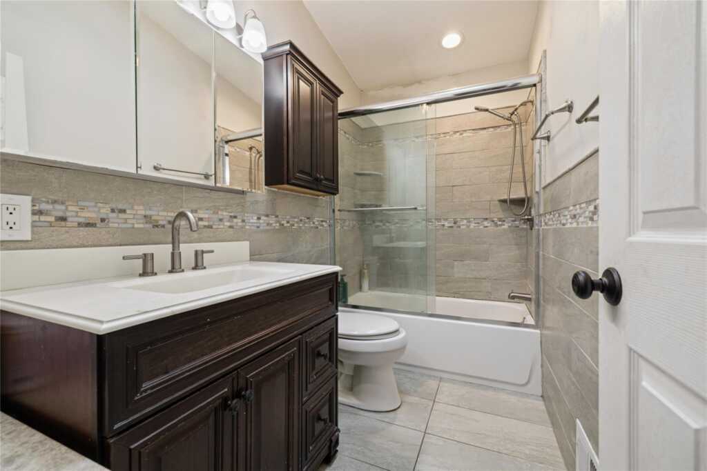 83 Hall Avenue, New City, NY 10956 - Photo 9 of 25