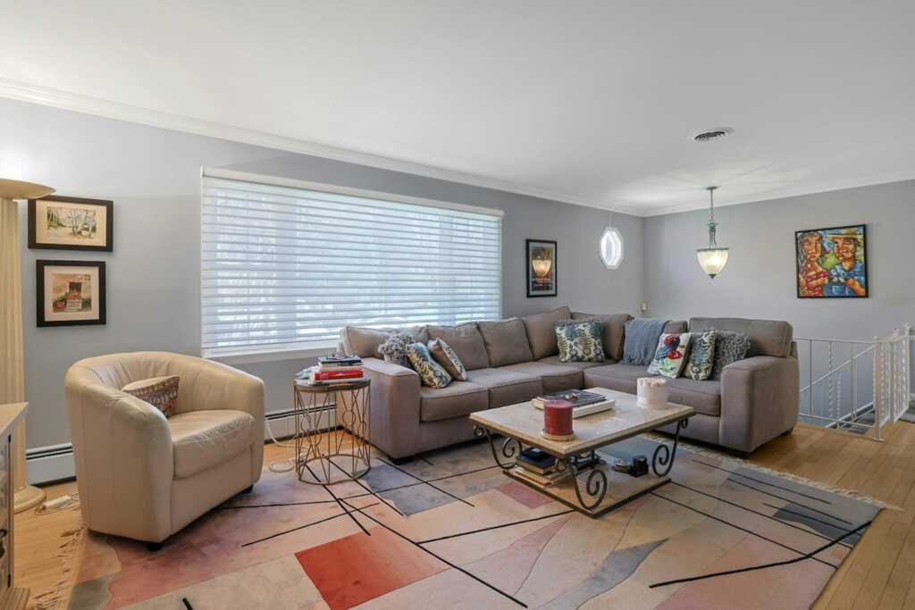 1 Sherwood Ridge Road, Suffern, NY 10901 - Photo 4 of 31